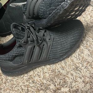 Adidas Ultra boost 7Y big boys